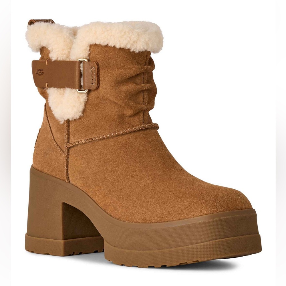 UGG Women's Moxy Bull On Round Toe Boots